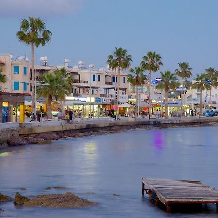 Beautiful Apartment In Harbour Paphos, Central & Close To Beach Bagian luar foto