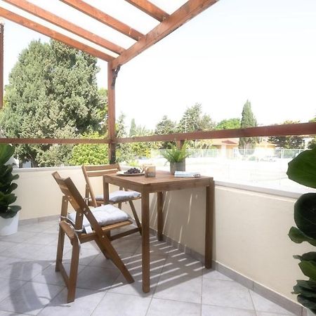 Beautiful Apartment In Harbour Paphos, Central & Close To Beach Bagian luar foto