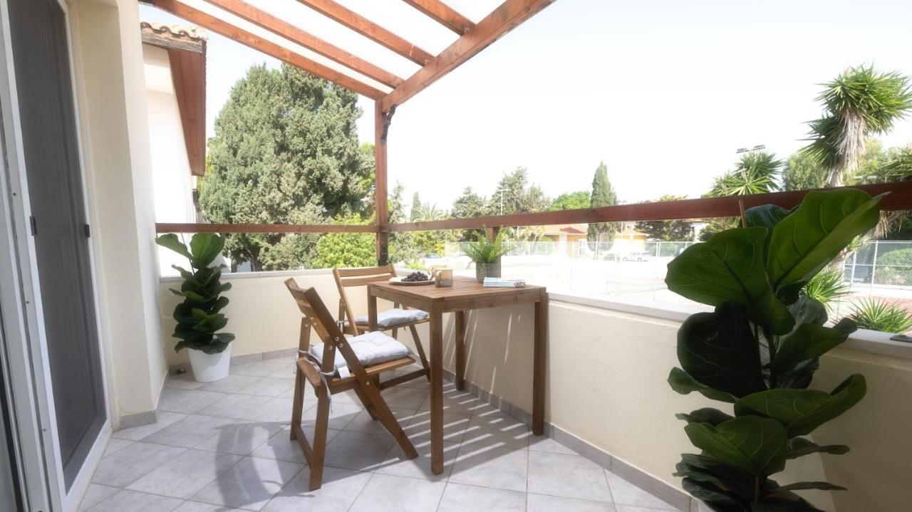 Beautiful Apartment In Harbour Paphos, Central & Close To Beach Bagian luar foto